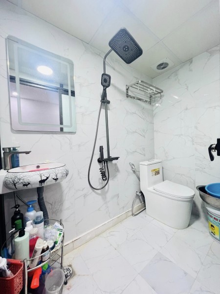 TẬP THỂ TẦNG 2 NGUYỄN TRÃI – 50M – Ô TÔ ĐỖ CHÂN CẦU THANG – GẦN PHỐ - ĐẦY ĐỦ CÔNG NĂNG – NHỈNH 2 TỶ