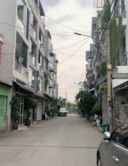 Bán nhà đẹp, 200m ra Phạm Văn Đồng, đường số 30, Linh Đông 61m2, 4 tầng 6.5 tỷ.