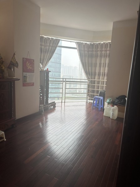 Cần bán căn hộ có diện tích 117m², được thiết kế 3 phòng ngủ, 2 vệ sinh, 6.5 tỷ, có thương lượng