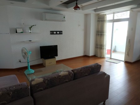 Cho thuê chung cư Ruby Garden - Tân Bình 2PN 100m2 13tr/tháng. Tầng cao thoáng mát. Nội thất đầy đủ
