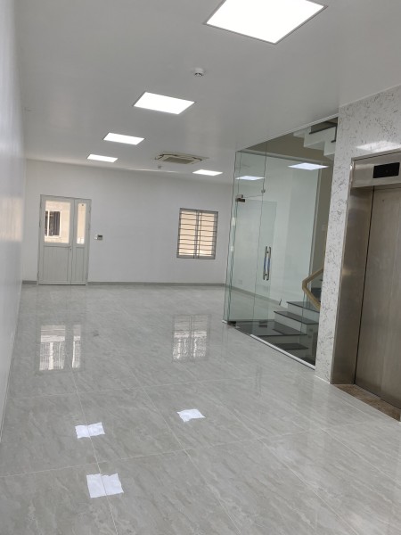 Gía rẻ ! Cho thuê Mặt bằng Văn phòng Shophosue Sala trệt + l1 chỉ 55tr