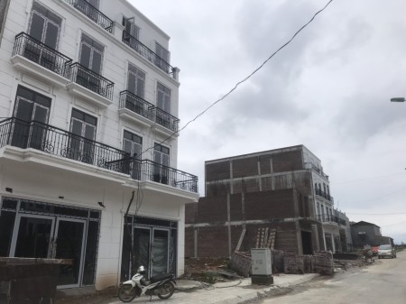 BÁN LÔ LK, LÔ GÓC TỪ 100- 150m2, GIÁ 5.XXX- 12.XXX, VỊ TRÍ TRUNG TÂM
