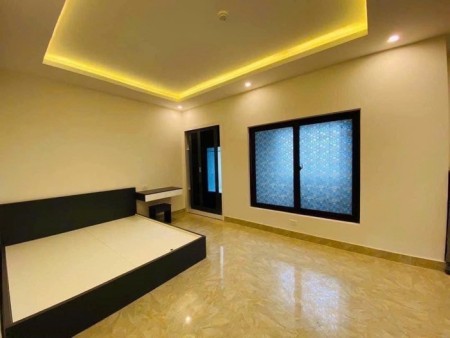 CCMN 8 TẦNG THANG MÁY - 14 PHÒNG KHÉP KÍN - BA GÁC TRÁNH NHAU - ĐẦY ĐỦ PCCC
