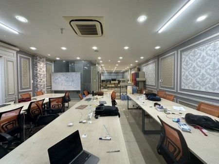 VĂN PHÒNG 120M2 SANG TRỌNG TẠI SALA , MẶT TIỀN Nguyễn Cơ Thạch - GÍA THUÊ CHỈ 32 triệu
