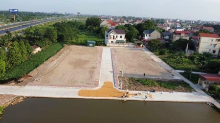 Đi đến slide 7