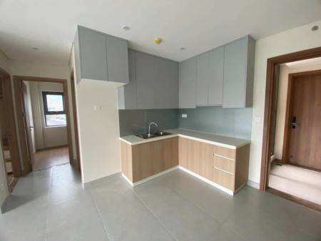Bán chung cư 590 CMT8 - Quận 3 2pn, 2wc, 91m2 giá 3tỷ550. Nhà mới sửa lại mới, đã có sổ hồng riêng