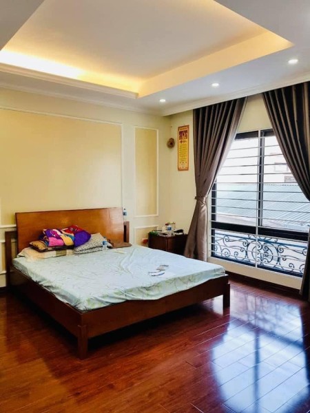 Bán nhà Trung tâm Hoàng Mai, 34m2 , Nội thất lung linh, 2.89 tỷ