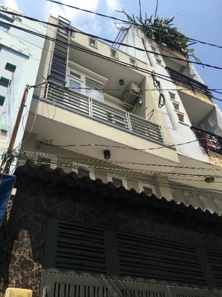 Bán nhà Quang Trung, Ngang 4x10.5m, HXH lý thuyết, nội thất 5 sao chỉ nhỉnh 4 tỷ