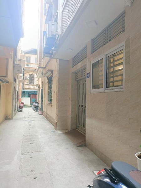 Bán nhà Quan Hoa, Nhà đẹp chắc chắn, 42m2 MT 3.3m x 4 tầng chỉ 6 tỷ