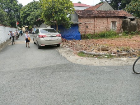 Đất Kinh Doanh sát trường học, gần BigC Vĩnh Yên giá chỉ 1.4x tỷ
