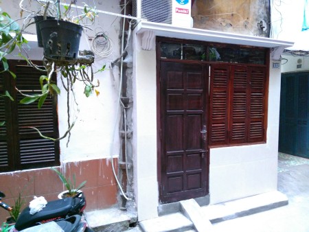 Cho thuê căn hộ TT Viện kiểm sát 1, ngõ 84 Ngọc khánh Ba Đình Hà nội