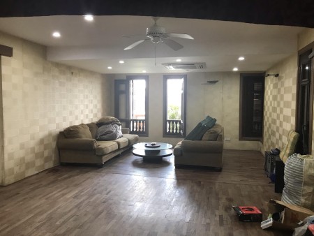 Cho thuê nhà chính chủ ở Quảng An, Tây Hồ, Hà Nội