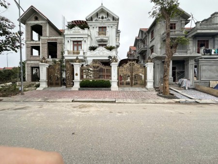 Duy nhất căn BT Phú Lương, DT 230m², MT 12 m, vị trí đắc địa, ngay trung tâm thương mại,