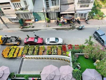 Đi đến slide 4