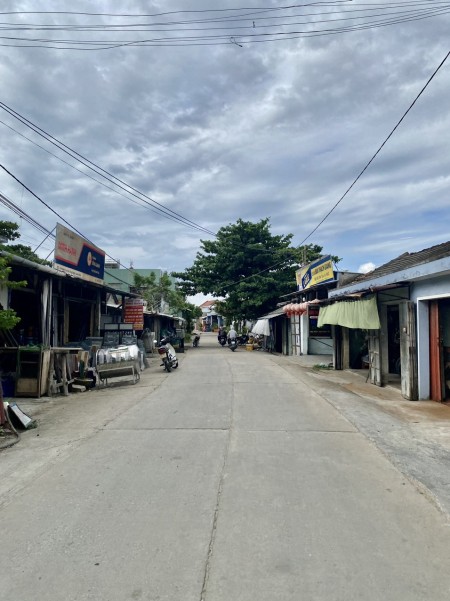 Bán Đất Biệt thự view sông – 200m2 Cách Hội An 2km. Đường 5m5 giá 680 triệu.