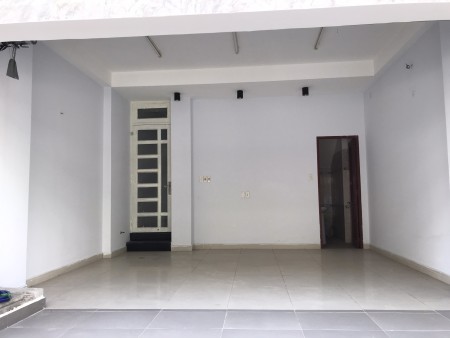 Cho thuê mặt bằng kinh doanh đắc địa tại P13, Quận Gò Vấp.Giá tốt chỉ 9 triệu/tháng!