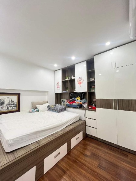 BÁN NHÀ HOÀNG VĂN THÁI, SIÊU RỘNG 100M2, 8 TỶ
