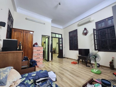 MẶT PHỐ HOÀNG VĂN THÁI, CHỈ 5,2 TỶ, 30M2, Ô TÔ TRÁNH NHAU