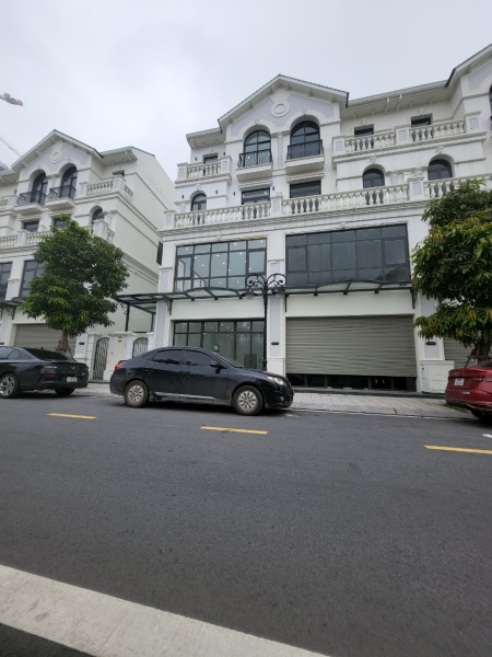 Shophouse Ngọc Trai hoàn thiện mặt đường 52m, gần 66 toàn chung cư Vin Gia Lâm (0985941715)