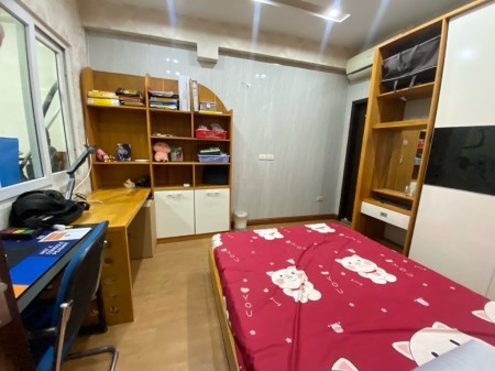 Căn hộ 2 ngủ giá 3,x tỷ ở Lê Văn Lương