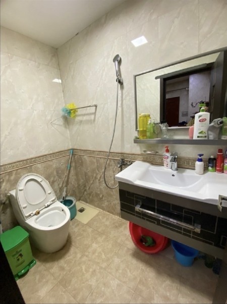 CẦN BÁN CC NGUYỄN NGỌC VŨ - CẦU GIẤY - 2PN 2WC - GẦN 70M2