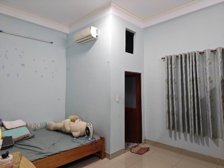 Bán nhà gần KDL Suối tiên, hẻm phân lô ô tô tránh, diện tích 60m2, nhỉnh 4 tỷ