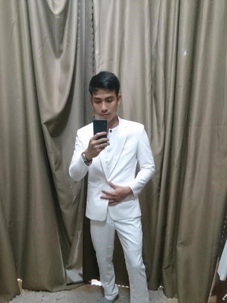 Mai Hoàng Việt