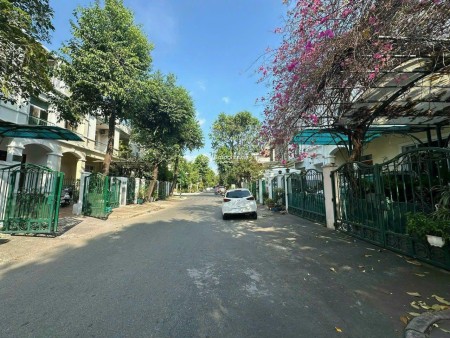 Bán nhanh biệt thự liên kế Hưng Thái, DT: 7x18m, Giá 26 tỷ tốt nhất PMH. LH: 0901855368 Dũng
