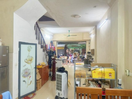 Bán gấp nhà đẹp, 50m2, mặt tiền 4.2m, 4 tầng, ô tô đỗ cửa, KD, cho thuê, giá 15 tỷ có thương lượng