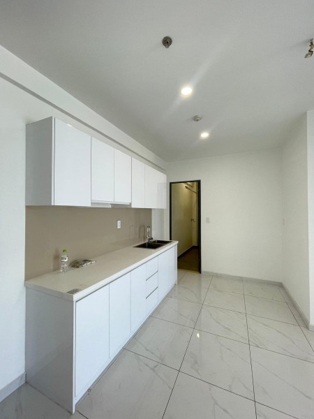 Căn hộ 2PN 2WC view sông tại quận 2 cần bán. Dự án D'LUSSO đã có sổ. Giá tốt nhất thị trường