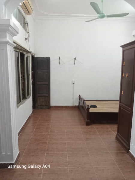 Cho thuê phòng vệ sinh, bếp khép kín ở phố Hào Nam, vào ở ngay
