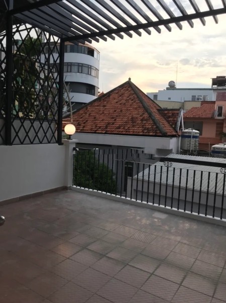 Đi đến slide 6