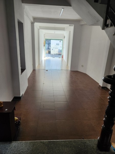 Cho thuê mặt bằng 60m2 mặt tiền Hồ Hảo Hớn, P. Cô Giang Q1
