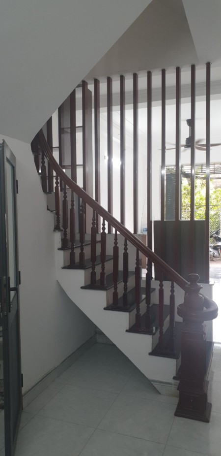 Bán nhà ngõ 1015 phố Bát Khối, xã Đông Dư, huyện Gia Lâm, Hà Nội