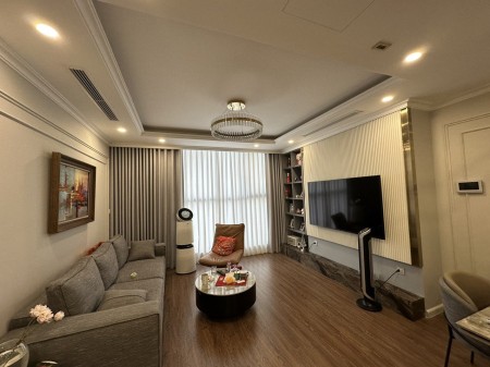 Cần bán căn góc 3PN, tòa R2 Sunshine Riverside, ban công Đông Nam view cầu Nhật Tân Giá 5.5 tỷ.