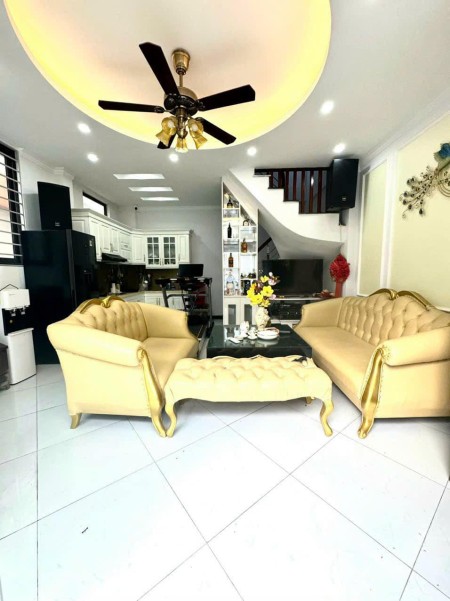 NHÀ 5 TẦNG LAI XÁ, FULL NỘI THẤT!! LH: 0986460689