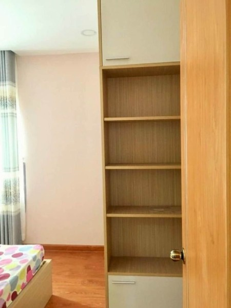 Chung cư 2p ngủ, 70m2, 2wc, Nội thất giá 13tr ở Central Plaza, P.3, Tân Bình.