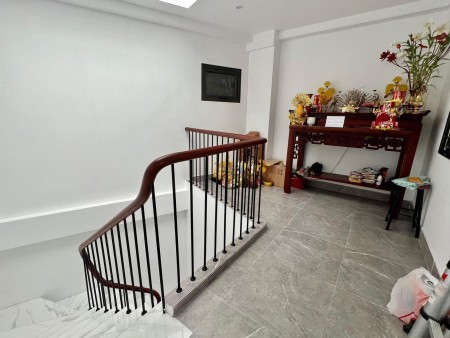 BÁN NHÀ QUÁN THÁNH - BA ĐÌNH 44m2, 5 TẦNG MẶT TIỀN 4,5M GIÁ BÁN CHỈ 11,5tỷ