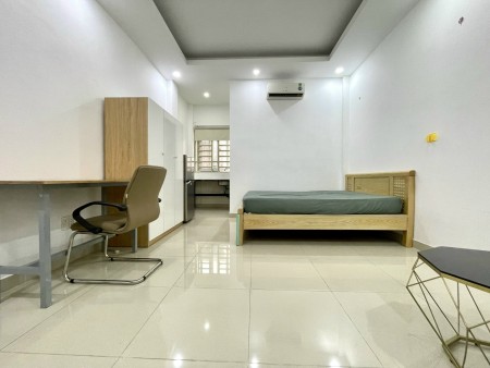 Cho thuê studio full nội thất ngay chân cầu Sài Gòn giao Trần Não
