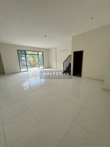Cho thuê nhà mặt tiền Phạm Thế Hiển 1T1L 2PN 3WC, DT:151m2 Giá thuê 15triệu/tháng (LH:0933437730)