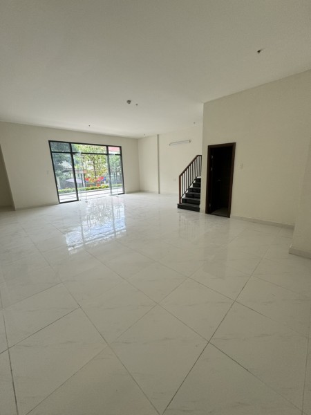 Bán nhà 1Trệt 1Lầu 2PN3WC đường Phạm Thế Hiển P6 Q8 SHR DT:151m2 chỉ 40TR/m2 (LH:0933437730)