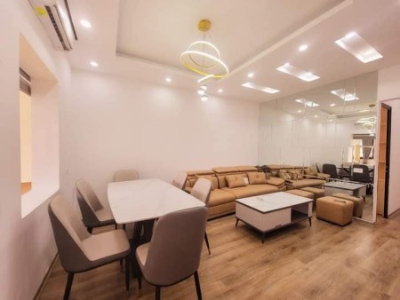 Bán Nhà View Mặt Phố Thanh Nhàn, Hai Bà Trưng, 110m, giá 3.15 tỷ.