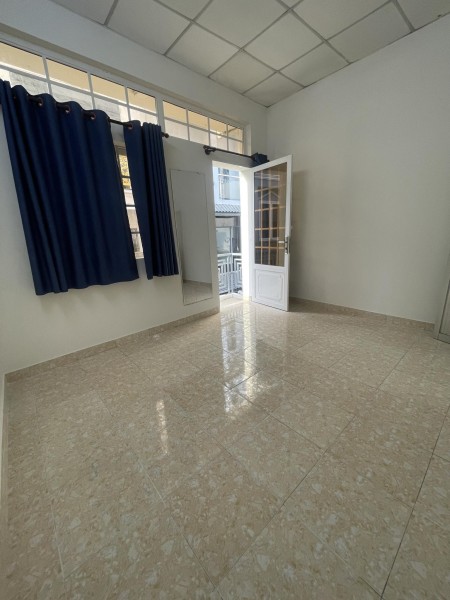 CĂN LÊ VĂN QƯỚI - CÓ THỂ XÂY THÊM TẦNG - HẺM 5M - SÁT MẶT TIỀN