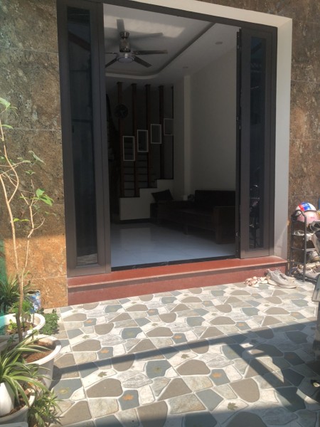 Chính Chủ Cần Bán Nhà 3 Tầng Có Sân Trước Cửa tại Đại Thành, Quốc Oai