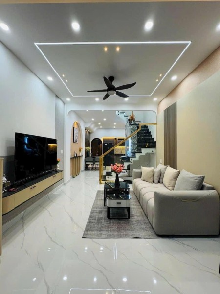 Bán nhà phường 4 Tân Bình, HXH Hoàng Văn Thụ, gần TT Triển Lãm TB