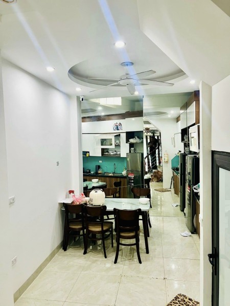Bán nhà diện tích 41.9m2, 4 tầng, vị trí đắc địa và tiềm năng phát triển
