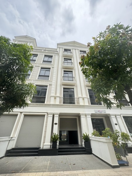 Đi đến slide 4