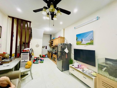BÁN NHÀ PHÚ MỸ, MẶT PHỐ KINH DOANH ĐỈNH CAO, ĐƯỜNG Ô TÔ TRÁNH, VIEW HỒ. 6 TẦNG 5 NGỦ. GIÁ 7,99 TỶ