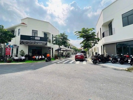 Bán đất 70m2, sổ hồng riêng tại trung tâm thành phố mới Bình Dương, thổ cư 100%