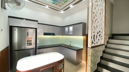 NHÀ MỚI XÂY HẺM Ô TÔ ĐƯỜNG HUỲNH TẤN PHÁT NHÀ BÈ, TẶNG NỘI THẤT CAO CẤP, GIÁ CHỈ 5,2 TỶ